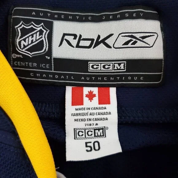 Buffalo Sabres NHL Hockey Jersey CCM Center Ice RBK Fight Strap 30 Miller Sz. 50